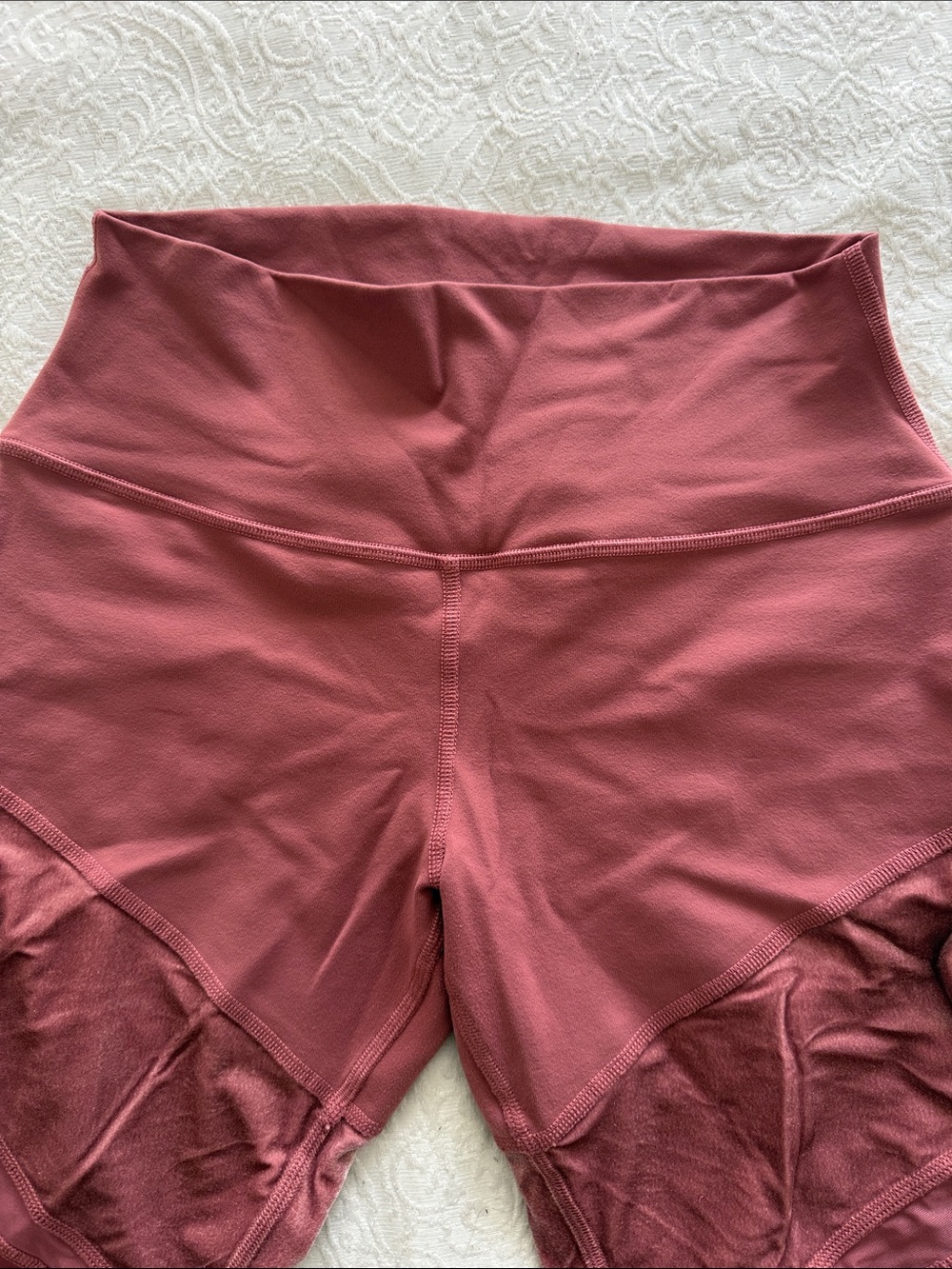 ALO Yoga High-Rise Leggings in Dusty Rose